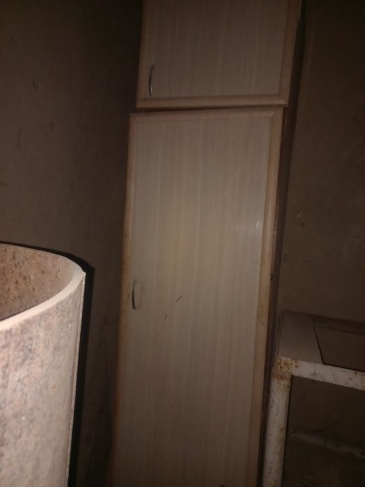 Oshxona shkafi yaxshi holatda