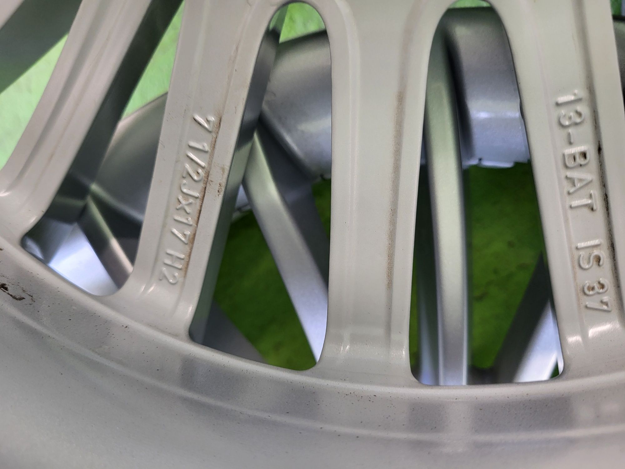 17 5x120 Bmw F30 F31 лети джанти 5х120 бмв датчици