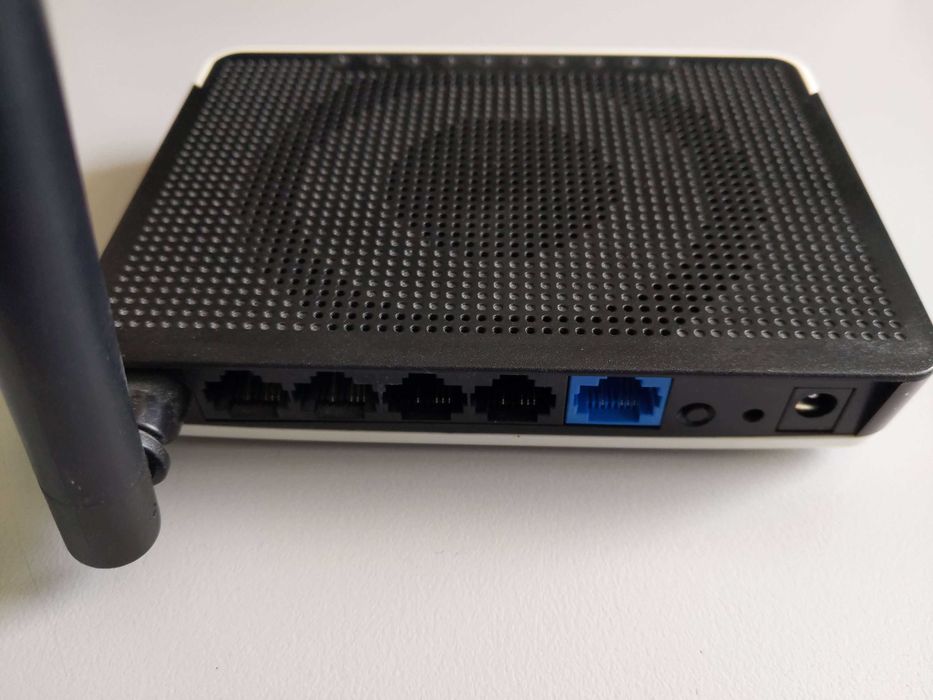 Рутер NETIS WF-2411 Wireless N Router 150Mbps + Зарядно 9V NTPI2EU