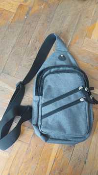 Мъжка чанта от плат за рамо с USB /  Чанта вертикалка