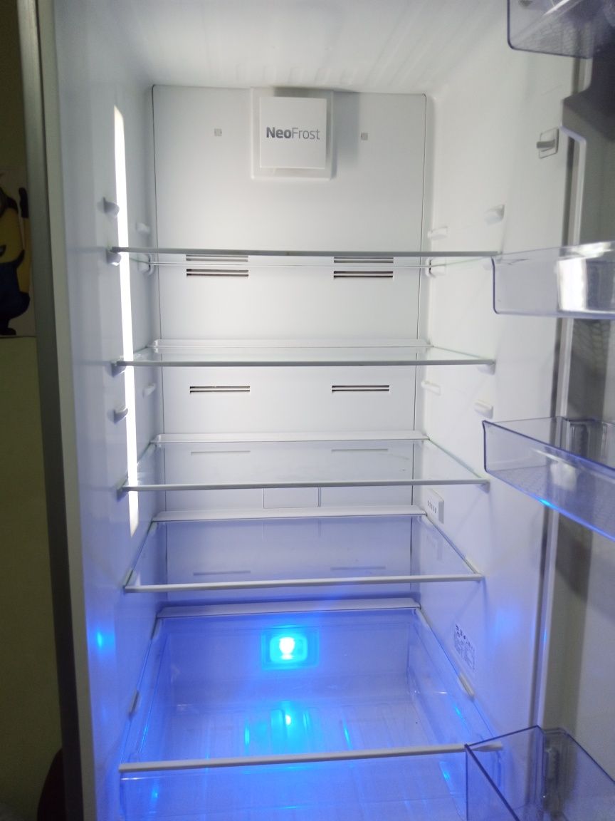 Холодильник beko с дисплеем