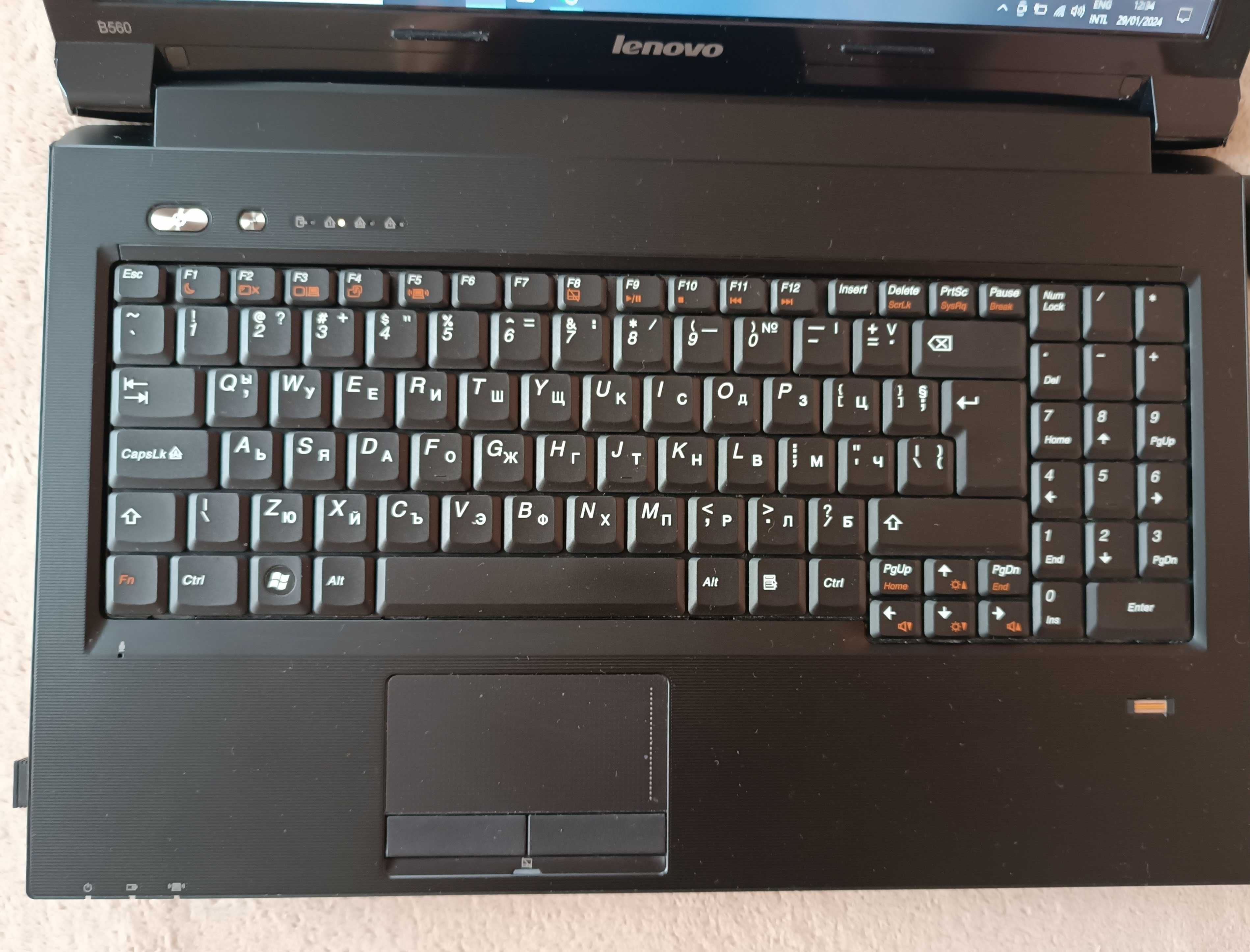 Лаптоп-Lenovo B560