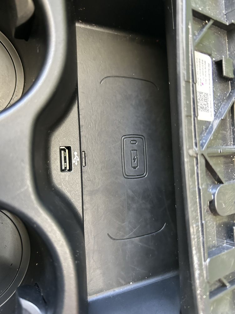 Încărcător telefon Wireless BMW G30 2017