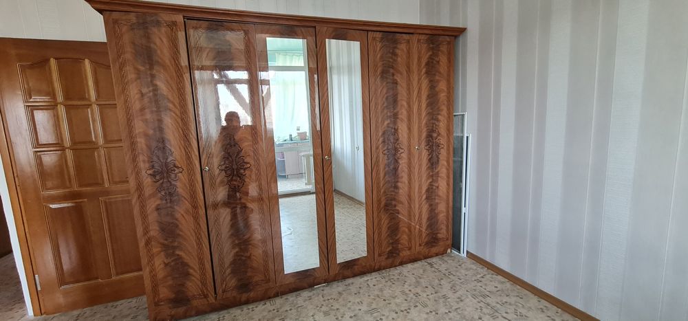 Шкафы отдам даром