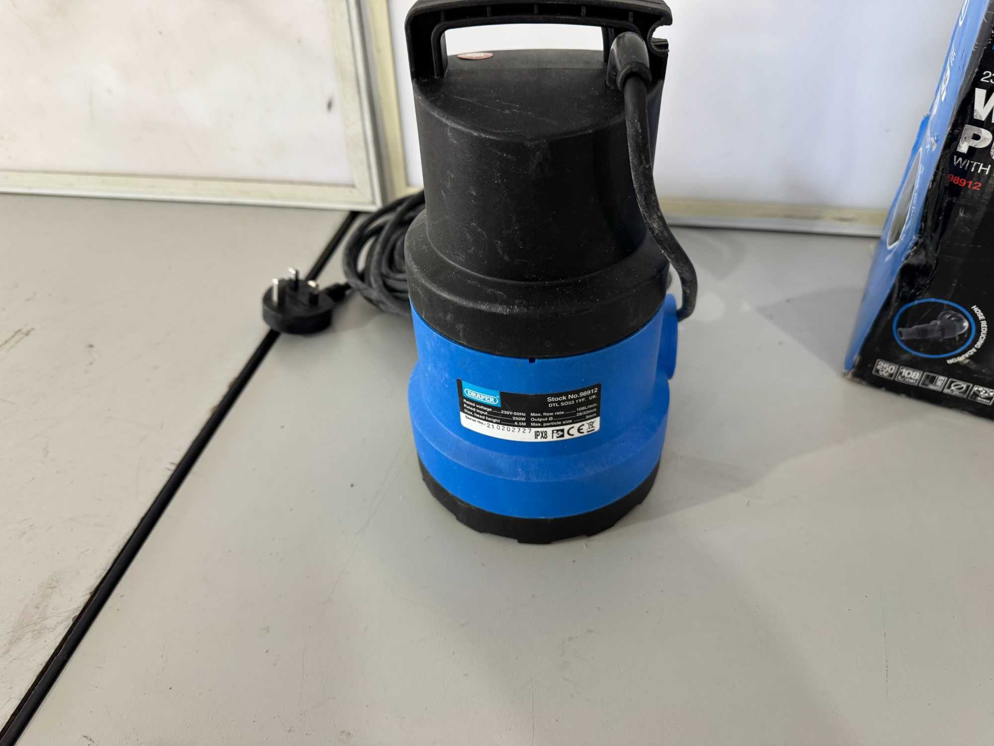 Потопяема помпа - Draper 250 W