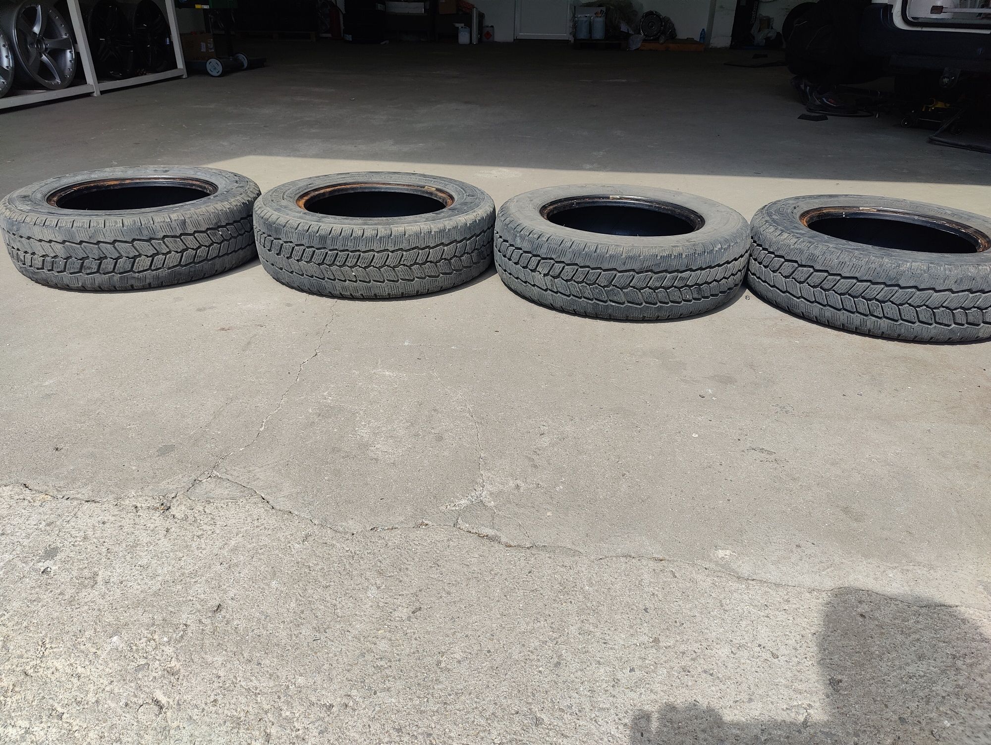 195/70/15C Michelin  Agilis