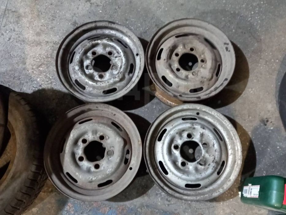 Продам диски на москвич