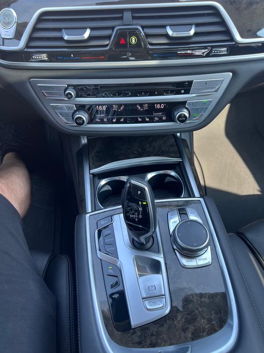 BMW 730d pachet M g11