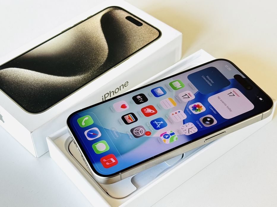 Iphone 15 Pro 256GB Natural Titanium Като нов! Гаранция 6 месеца