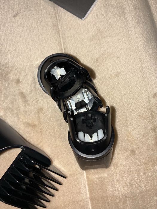 Aparat/Mașină de tuns barba și părul - Braun