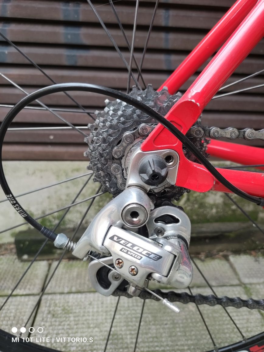 Шосеен велосипед Ferrus Racing CRI Twin Air 28 Campagnolo Veloce