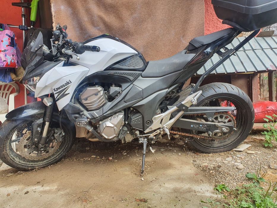 Motocicletă de vânzare – Kawasaki Z800