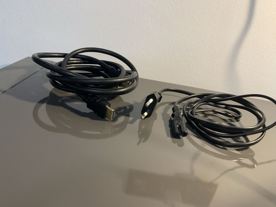 Xbox one + 2 controlare + gta 5 si halo 5