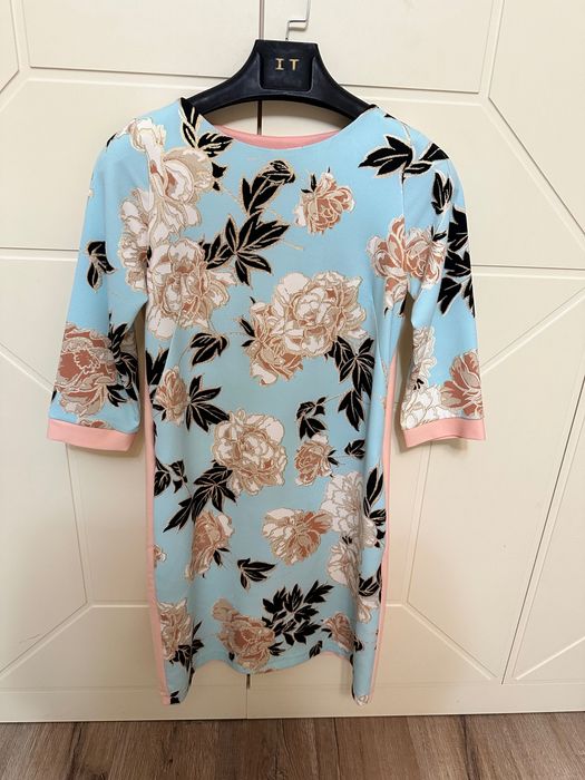 Продам платье в хорошем состоянии