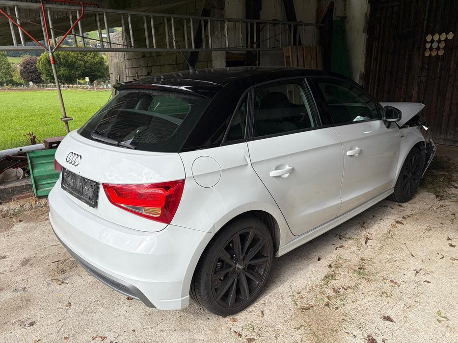 Audi A1 1.2tsi Avariat 2014 S-line