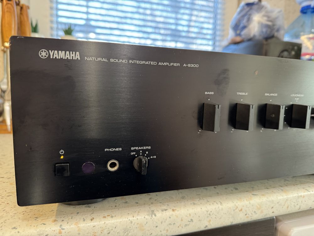 Yamaha A-S300 стерео