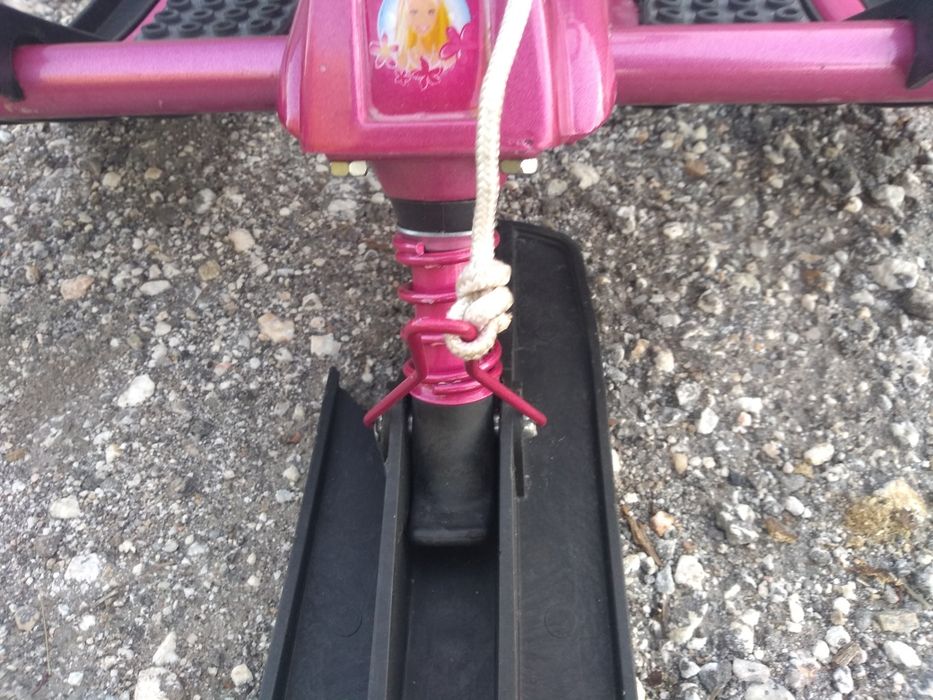 Детска шейна с кормило .