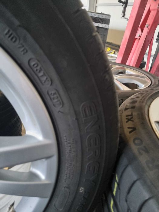 Jante  BMW  Seria 1 F40 F45 F46 Anvelope Vara Michelin 205 60 16