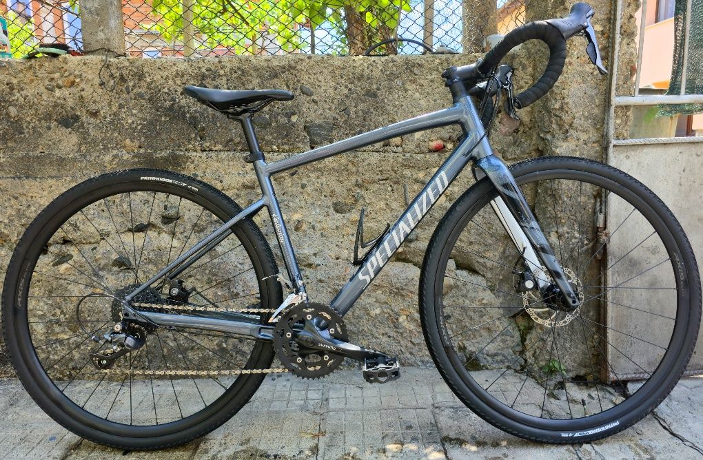 Specialized Diverge 54см Гравел велосипед 2x8 Claris Shimano