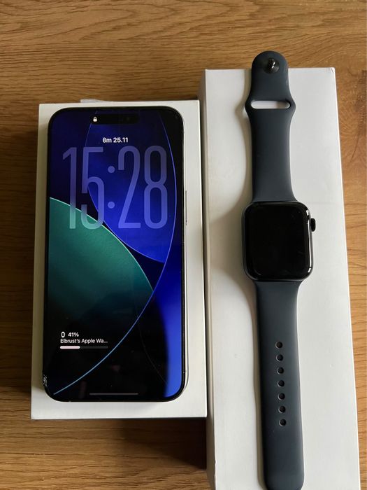 Iphone 15 pro max Natural Titanium+ apple watch SE2 midnight 44mm