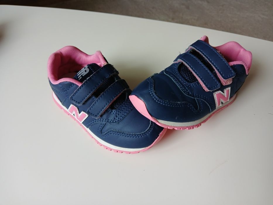 Adidași New Balance  nr. 25  si ghete nr 26