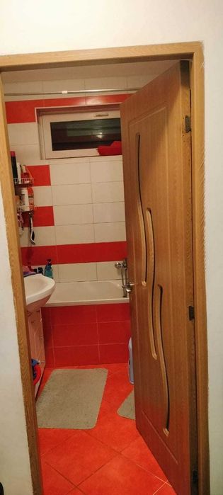 Vand apartament turnisor zona Alma