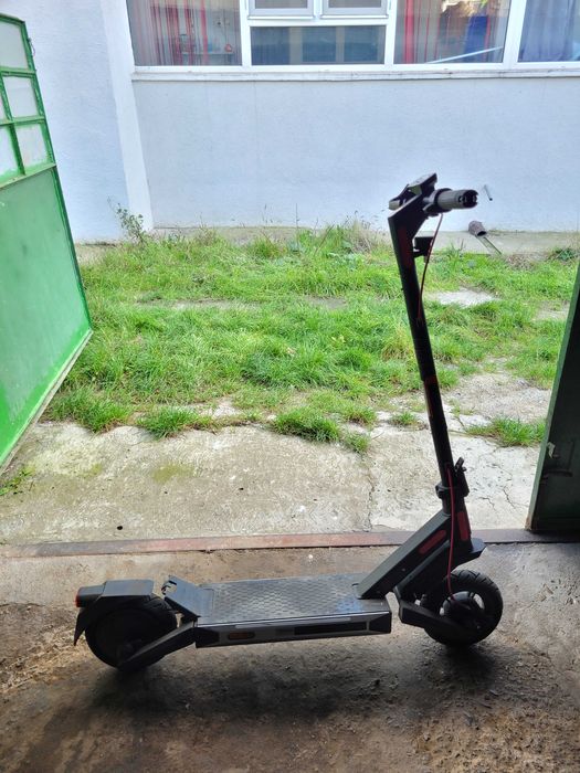 Trotineta Navee S40 Garantie 28.02.2027 +al doilea incarcator PRET FIX