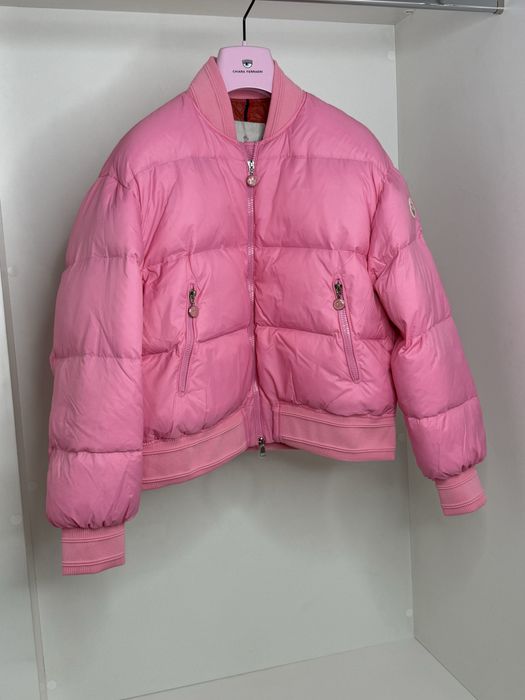 Продам бомбер топ премиум Монклер