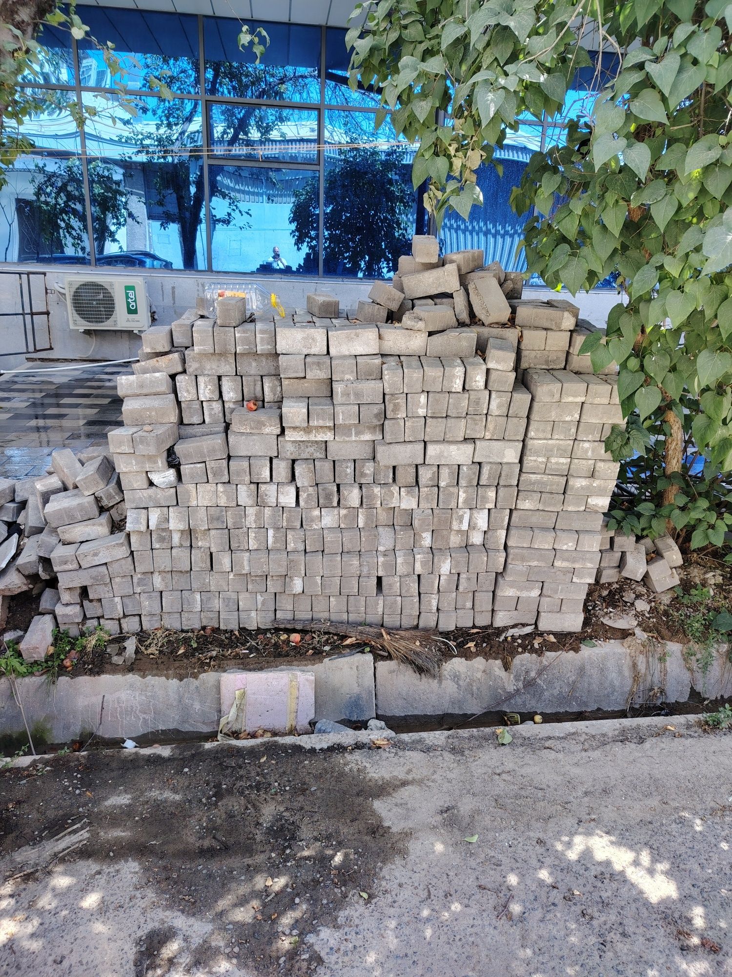 Продаю брусчатку б/у.