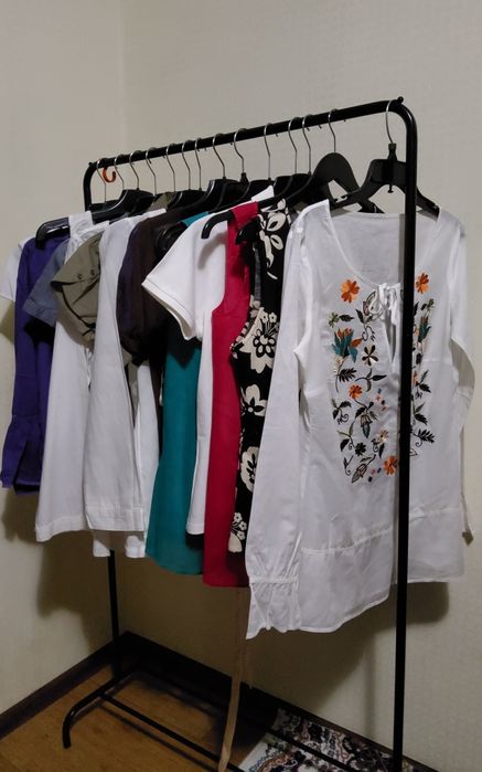 Продам новые женские блузки