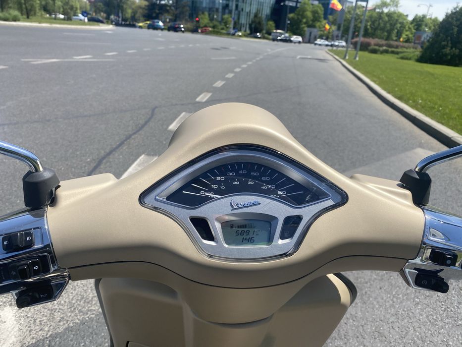 Scooter Vespa Primavera 50cc impecabil