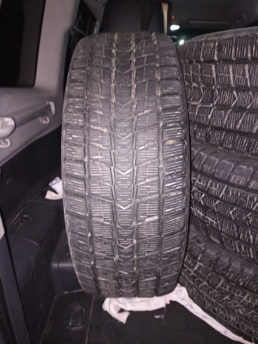 Шина Roadstone Winguard ICE 265/65/R17