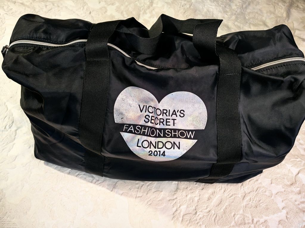 Чанта Victoria Secret+ТОП сатенена обемна голяма градска за спорт