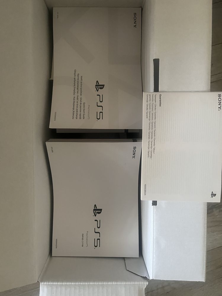 Playstation 5 чисто нов