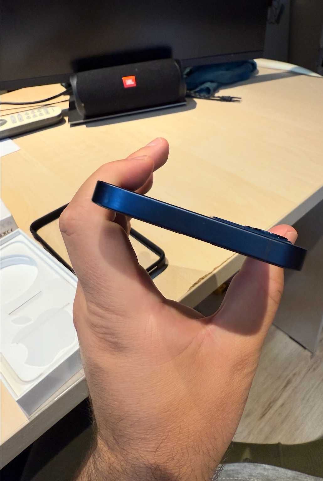iPhone 12 – 128 GB, син | Отлично състояние | Battery Health 82%