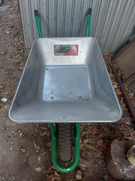 Тачка садовая усиленная