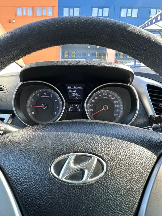 Hyundai i30 1.4 Benzină 100CP