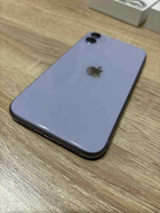 Продавам Iphone 11
