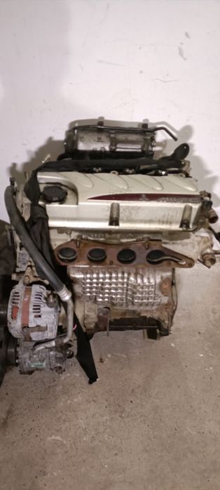 Двигатель 4G64 объем 2.4л  Мицубиси аутлендер 2004г.