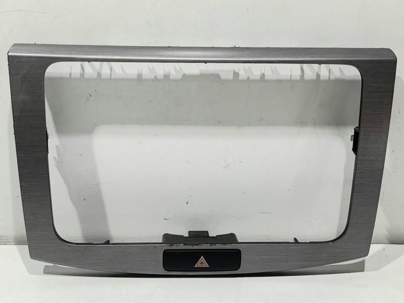 Rama radio cu buton avarie Volkswagen Passat B7 (2010-2014) 3AA858069F