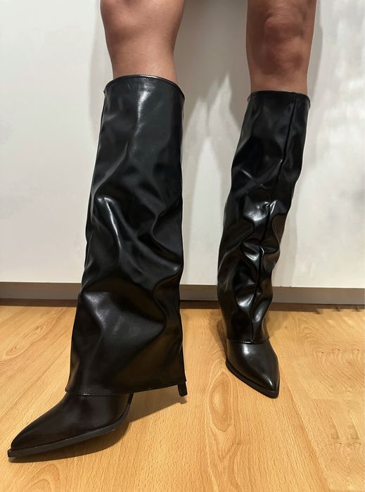 Дамски кожени ботуши