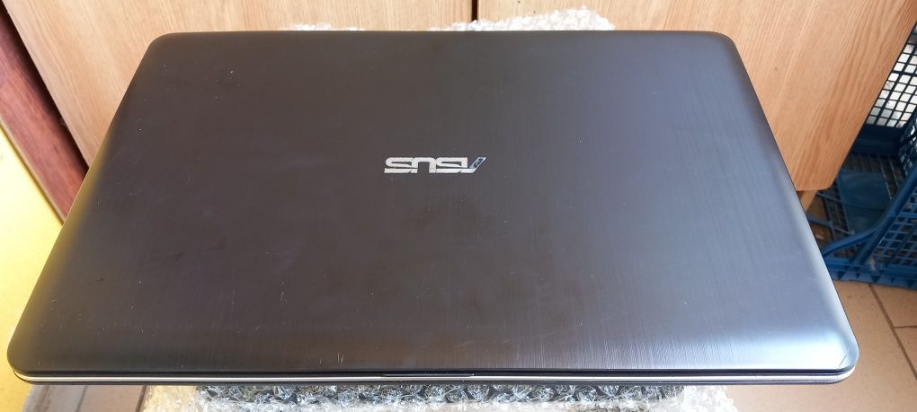 Laptop asus a540 L pt piese preț 100 lei !