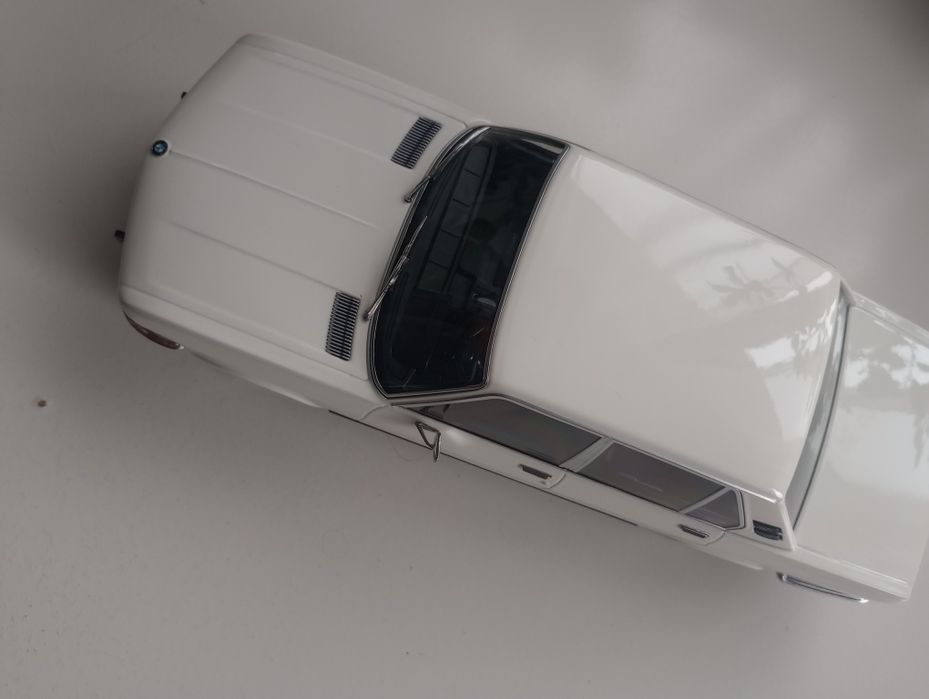 Machetă BMW 2500 minichamps 1/18