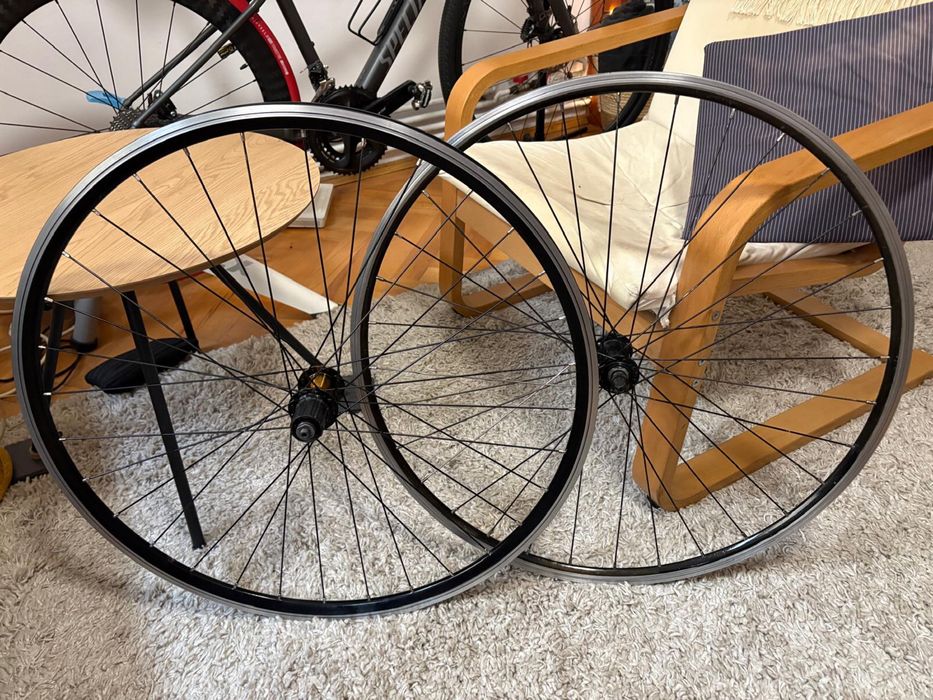 Roti cursiera pentru rim brake