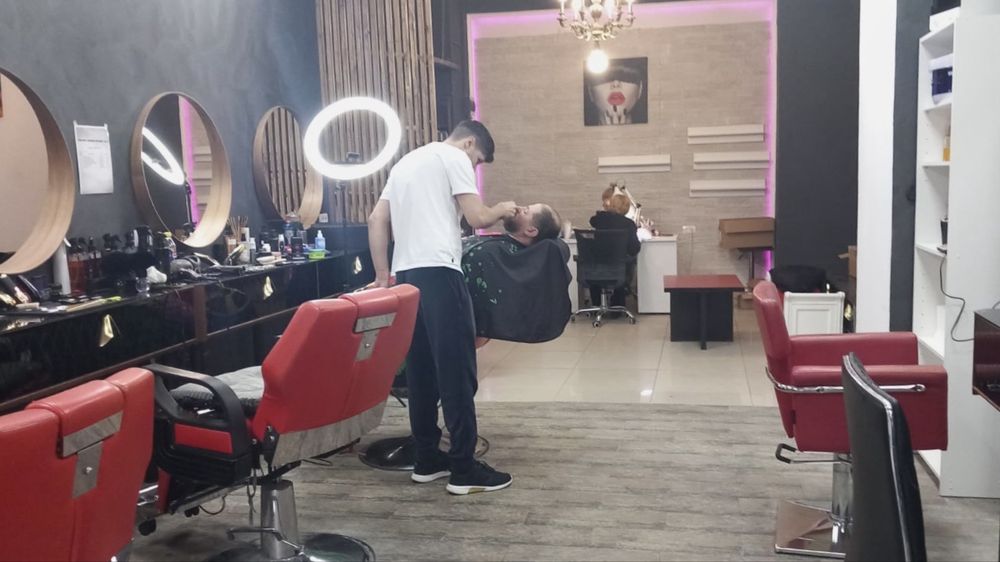 Post frizerie/coafura/manichiura/pedichiura/cosmetica/extensii gene