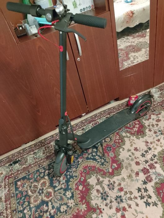 Trotineta electrica pro Xiaomi