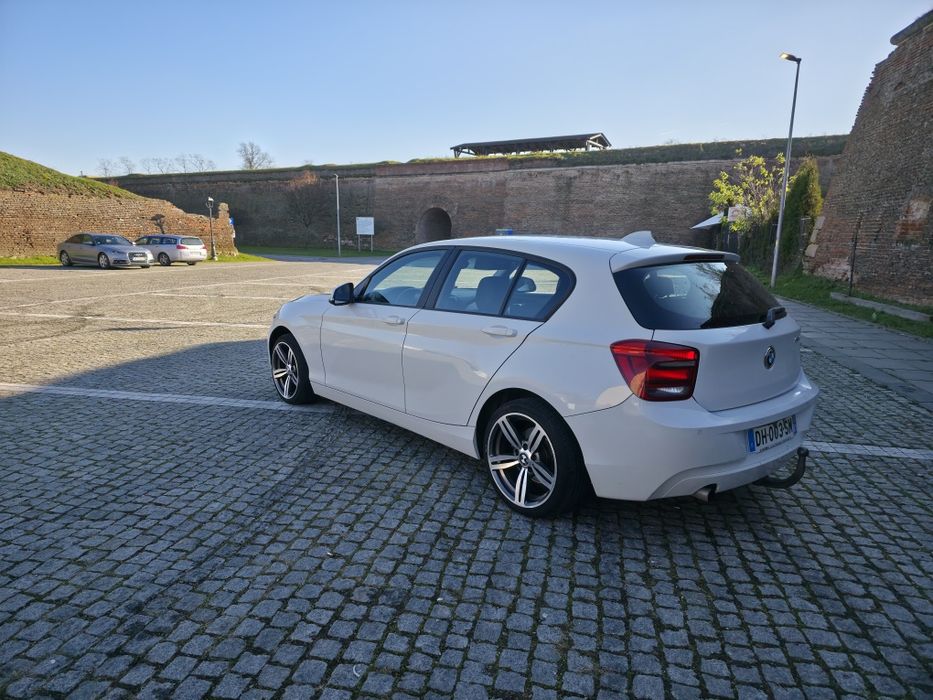 Vând/schimb bmw seria 1    2015