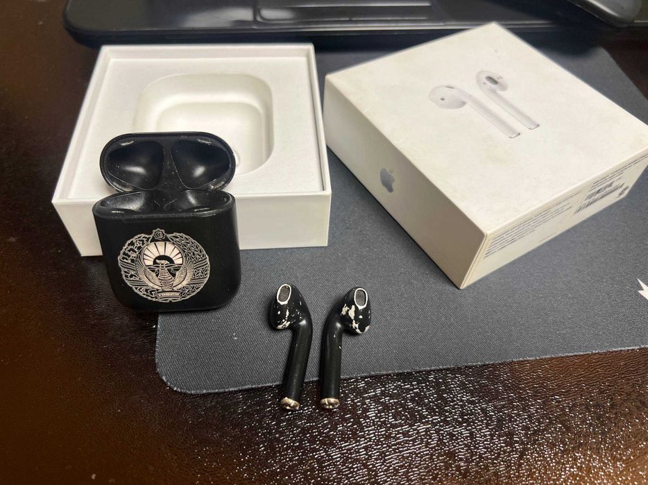 Продаю Airdots в хорошем состоянии