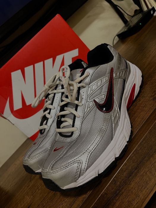 Nike Initiator.