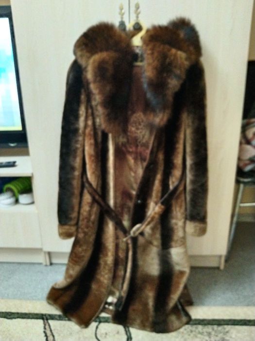 Продам мутоновую шубу